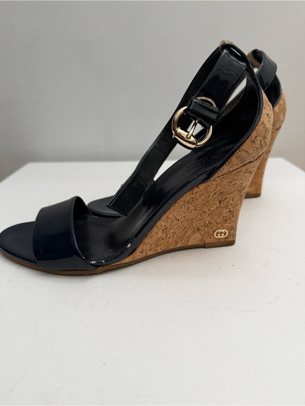 Gucci Navy Patent Cork Wedge Sandals. Size 36.